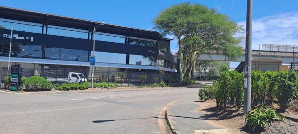 2 248  m² Commercial space