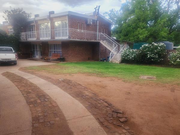 8 Bedroom House