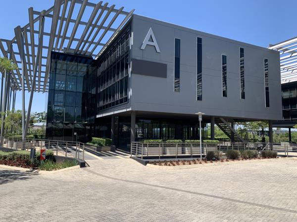 520  m² Commercial space