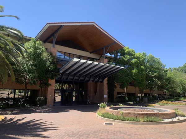 365  m² Commercial space