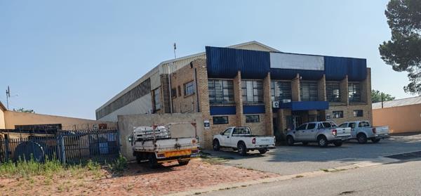 1 000  m² Industrial space