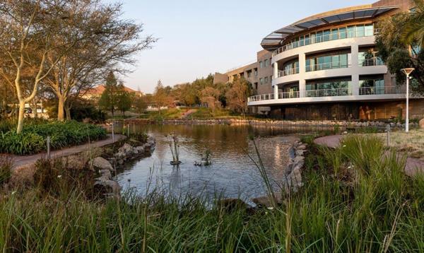 1 360 m² Office Space