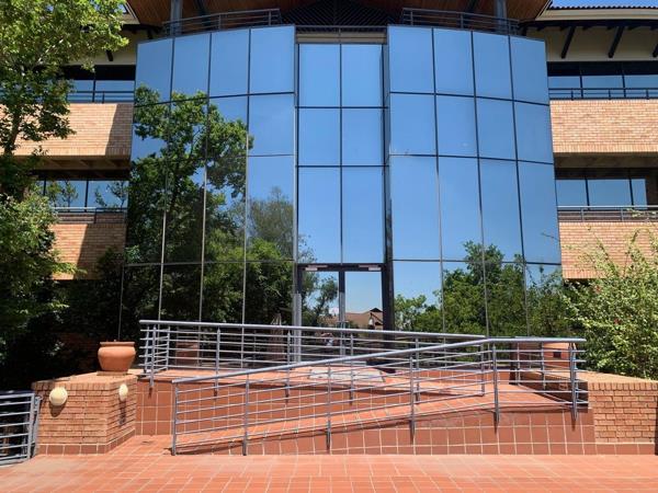 453 m² Office Space