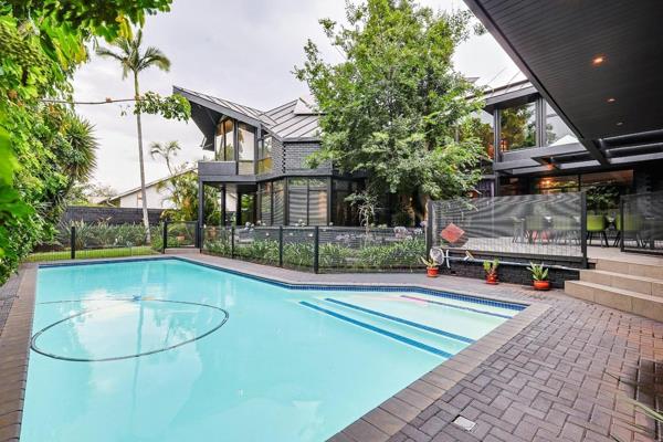 6 Bedroom House