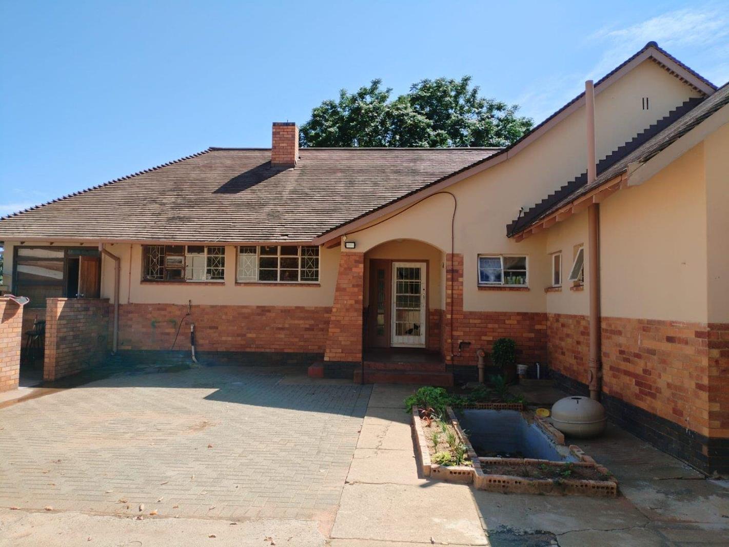5 Bedroom House for sale in Stilfontein | T5288401 | Private Property