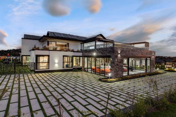 7 Bedroom House