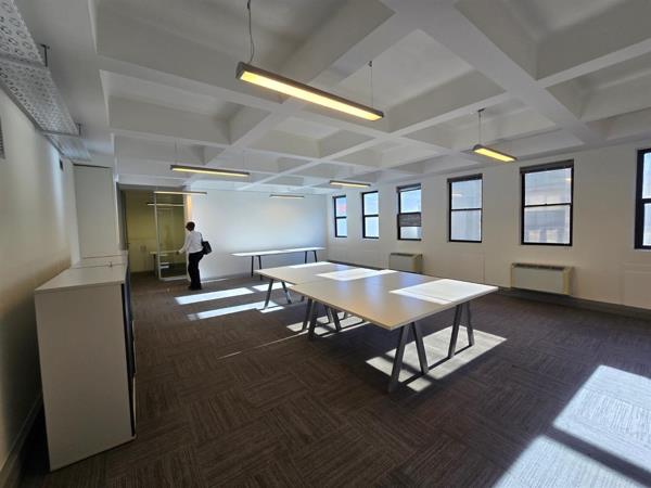 147  m² Office Space