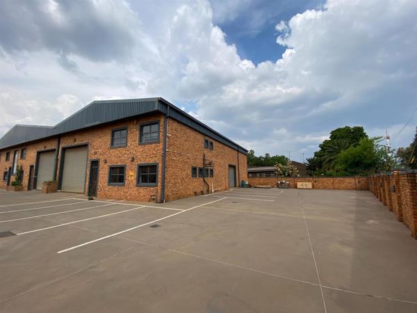 345  m² Industrial space