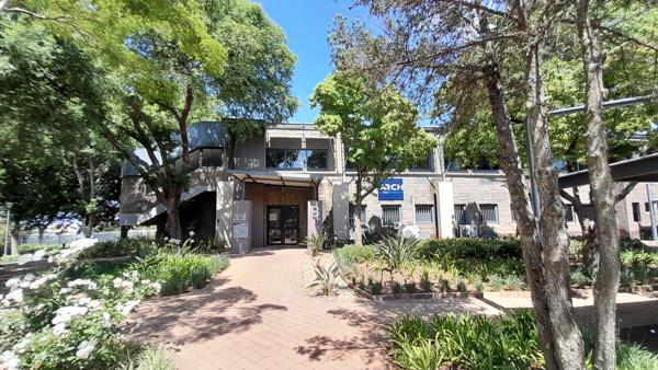 313  m² Commercial space