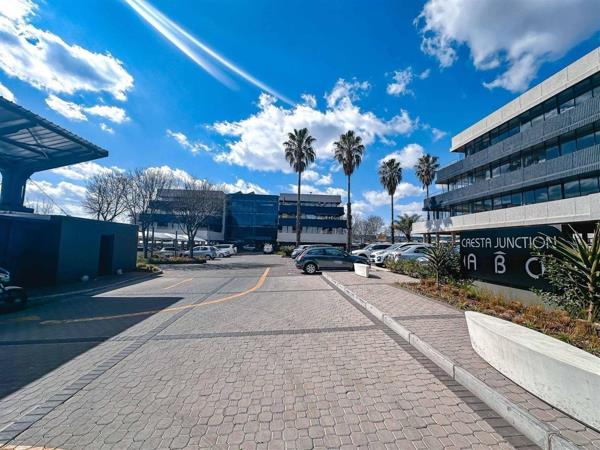 1 485  m² Commercial space