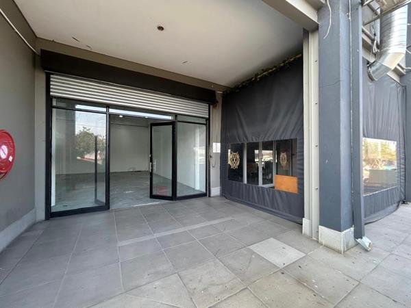 290  m² Retail Space