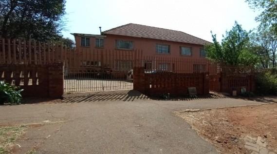 9 Bedroom House