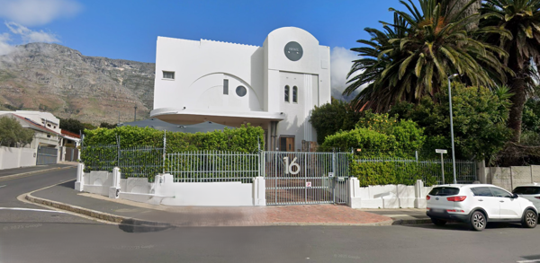 1 241  m² Commercial space