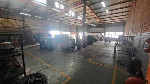 612  m² Industrial space