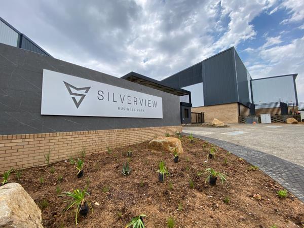 785  m² Industrial space