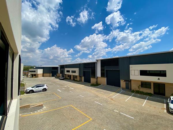 785  m² Industrial space