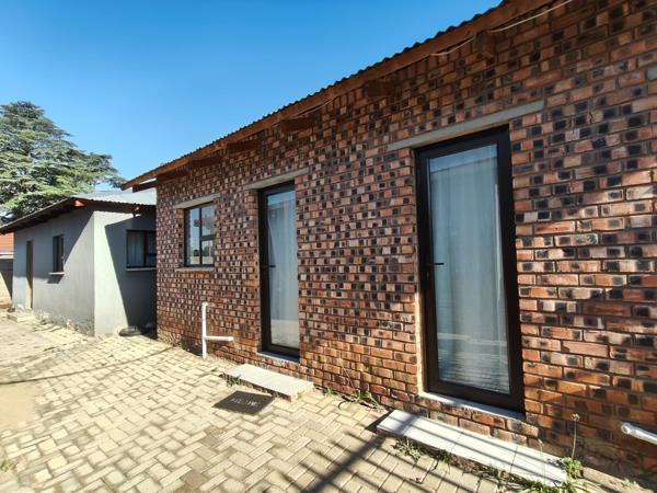9 Bedroom House