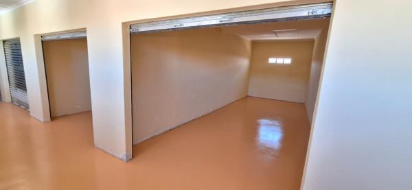 24  m² Commercial space