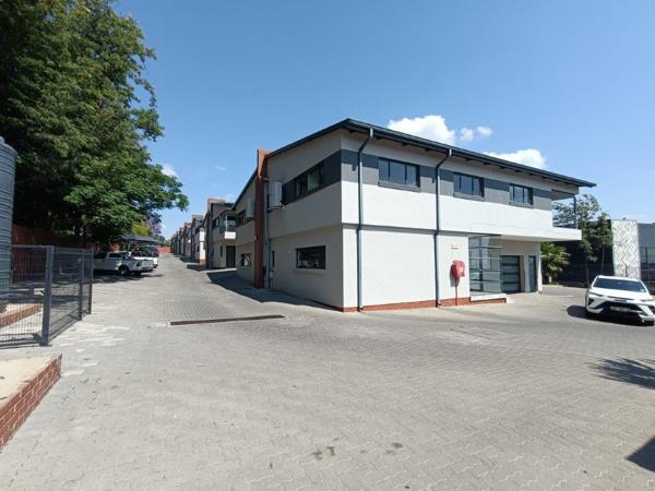 240  m² Commercial space
