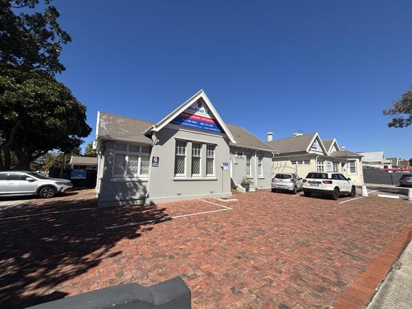 140  m² Commercial space