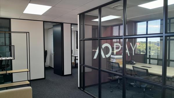 240  m² Commercial space