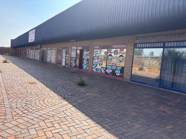 1 456 m² Commercial space
