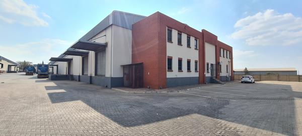 2 850  m² Industrial space