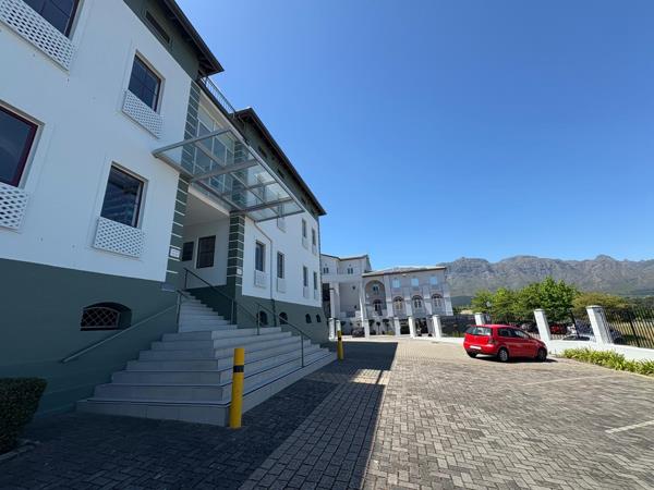 132.6  m² Commercial space
