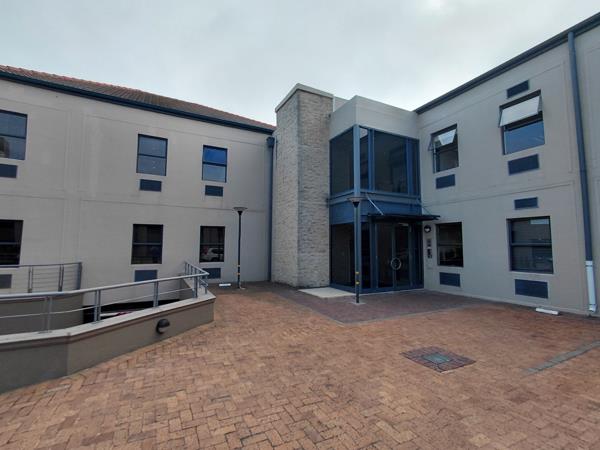 505  m² Commercial space