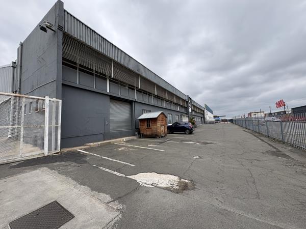 3 790  m² Industrial space
