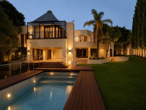6 Bedroom House