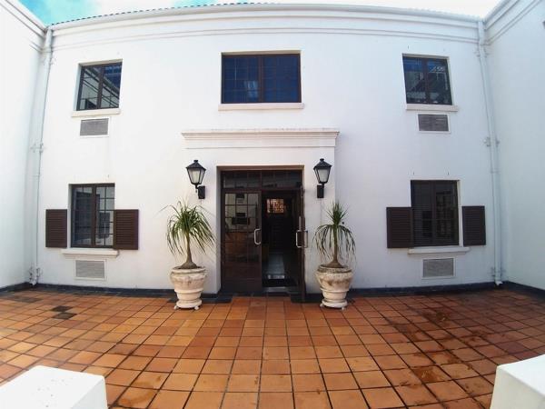 308  m² Office Space