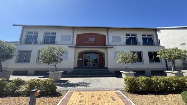 188  m² Commercial space