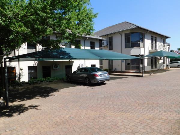 125  m² Commercial space