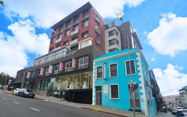 290  m² Commercial space