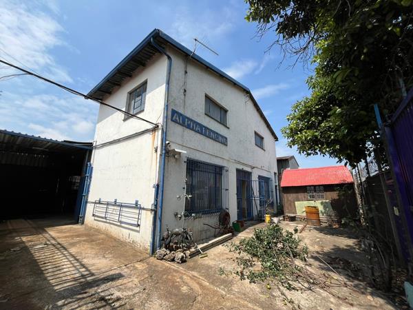 493  m² Industrial space