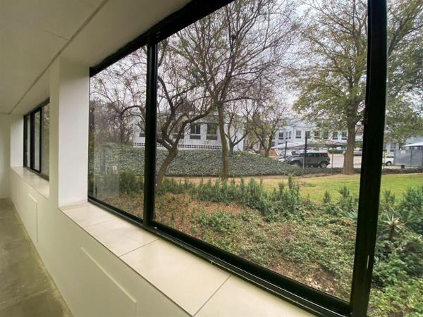 318  m² Commercial space