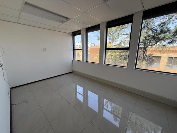 56  m² Commercial space