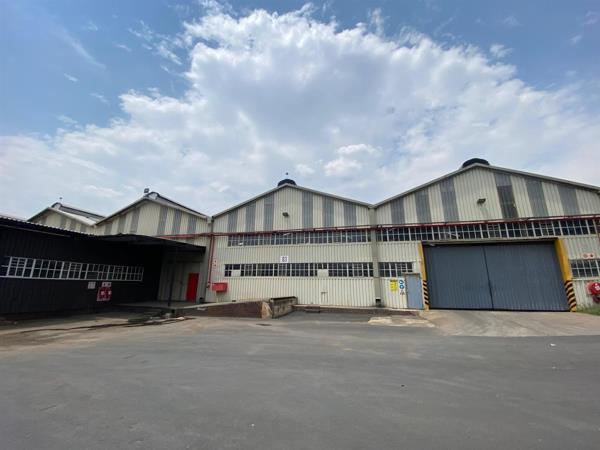 5 750  m² Industrial space