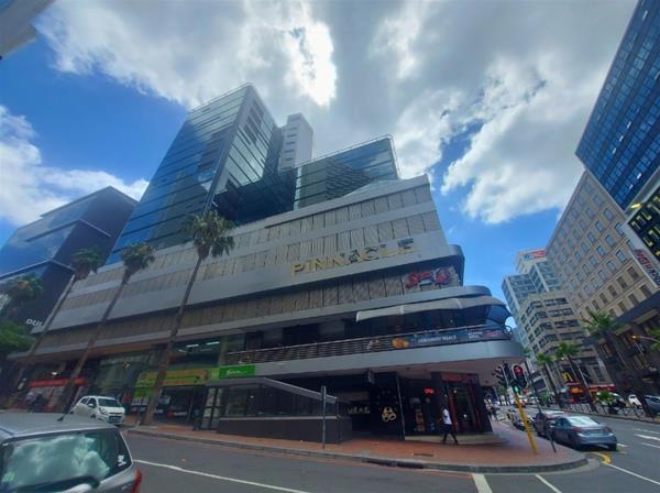 238  m² Office Space