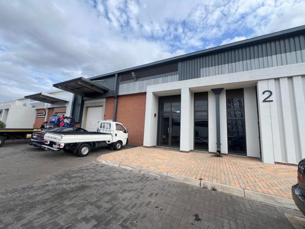 730  m² Industrial space