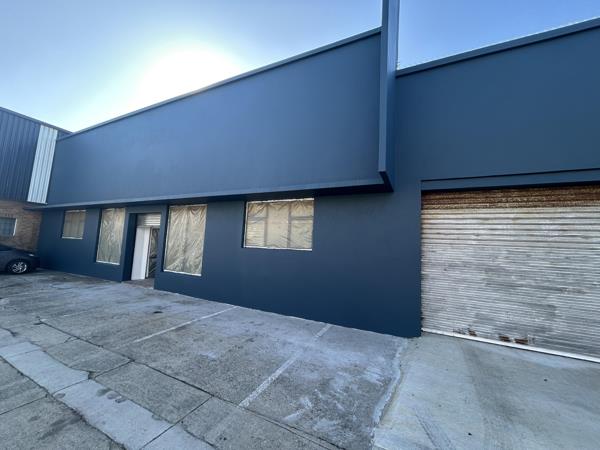 572  m² Industrial space