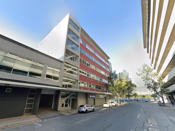 604  m² Office Space