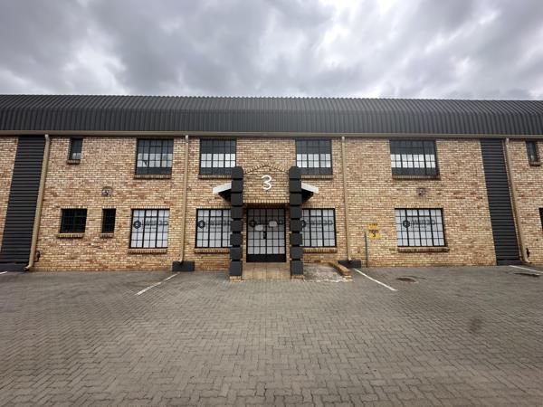 734  m² Industrial space