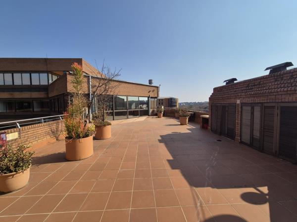 5 000  m² Office Space