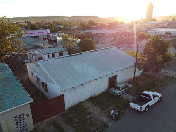 295  m² Commercial space