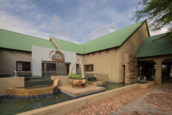 420 492  m² Commercial space