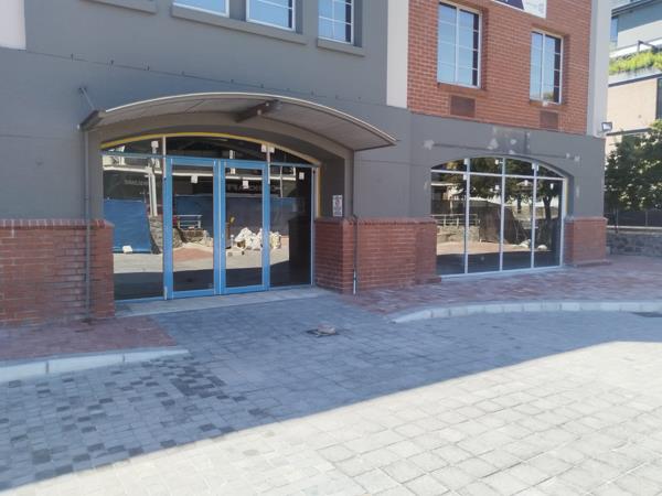 286  m² Retail Space