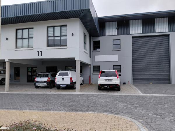 465  m² Commercial space