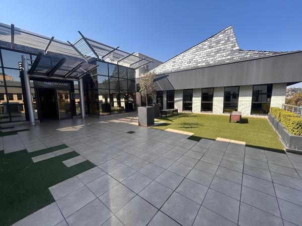 400  m² Commercial space